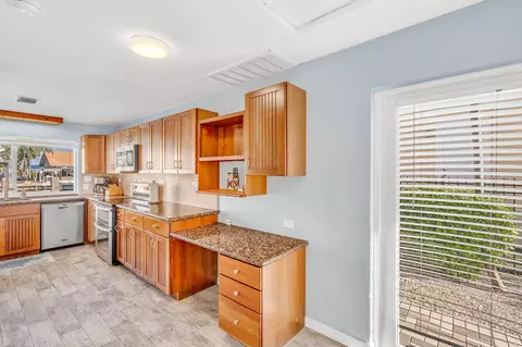 Kitchen - 600 12th St, Key Colony, FL 33051 photo 2 of 4