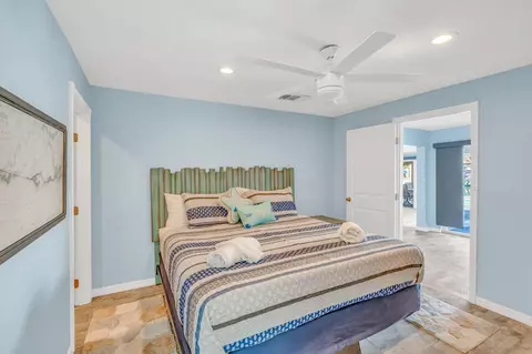 Bedroom - 600 12th St, Key Colony, FL 33051 photo 4 of 9