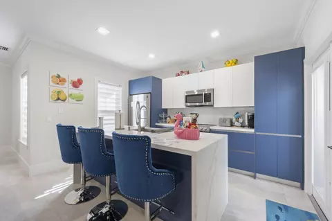 Kitchen - 7213 Simran Ln, Duck Key, FL 33050 photo 1 of 4