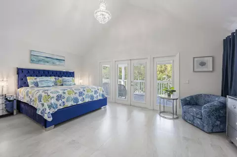 Bedroom - 7213 Simran Ln, Duck Key, FL 33050 photo 3 of 8