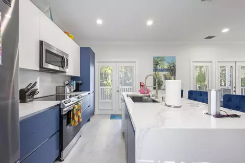 Kitchen - 7213 Simran Ln, Duck Key, FL 33050 photo 3 of 4