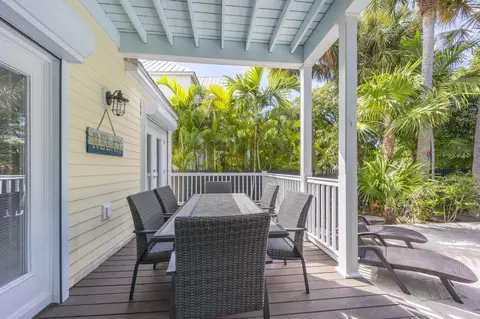 Exterior - 7213 Simran Ln, Duck Key, FL 33050 photo 5 of 12
