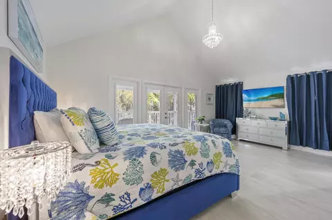 Bedroom - 7213 Simran Ln, Duck Key, FL 33050 photo 4 of 8