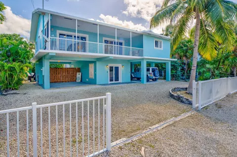 223 Treasure Harbor Dr, Islamorada, FL 33036