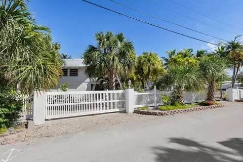 Exterior - Undisclosed, Key Largo, FL 33037 photo 5 of 17