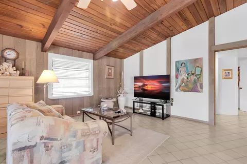 Living - Undisclosed, Key Largo, FL 33037 photo 4 of 9