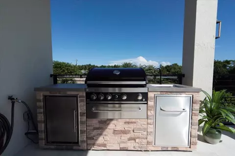 Kitchen - 1000 68th Street Ocean Street Ocean, Marathon, FL 33050 photo 5 of 5