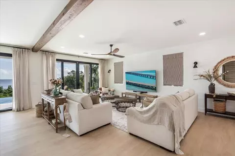 Living - 1000 68th Street Ocean Street Ocean, Marathon, FL 33050 photo 2 of 3