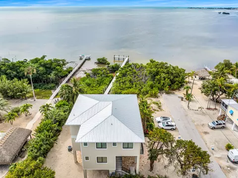 View/Area - 1000 68th Street Ocean Street Ocean, Marathon, FL 33050 photo 1 of 7