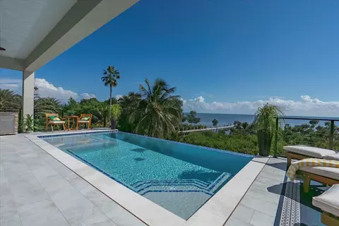Exterior - 1000 68th Street Ocean Street Ocean, Marathon, FL 33050 photo 6 of 28