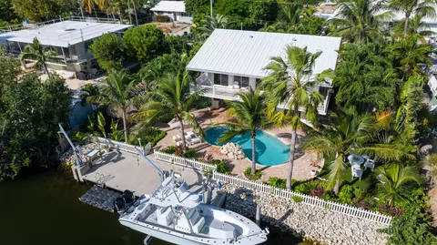 240 Mohawk St, Tavernier, FL 33070