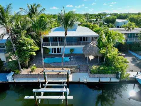 131 Tequesta St, Plantation Key, FL 33036