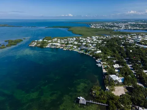 View/Area - 150 Apache St, Tavernier, FL 33070 photo 3 of 10