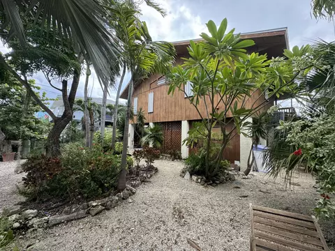 22970 Sharp Ln, Cudjoe Key, FL 33042