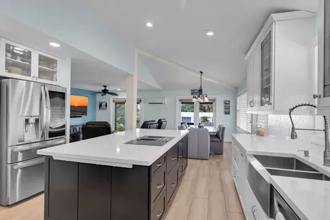 2675 Yellowtail Dr, Marathon, FL 33050 photo 11