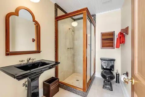 Bath - 103 Front St, Key West, FL 33040 photo 4 of 4