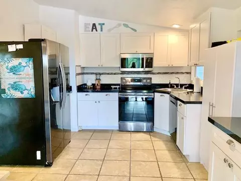 818 S Emerald Dr, Key Largo, FL 33037 photo 4