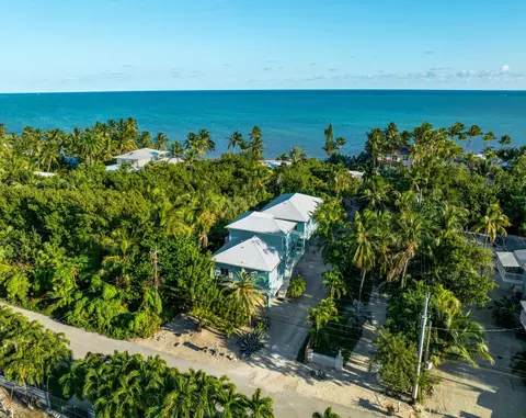 View/Area - 189 Carroll St, Islamorada, FL 33036 photo 4 of 10