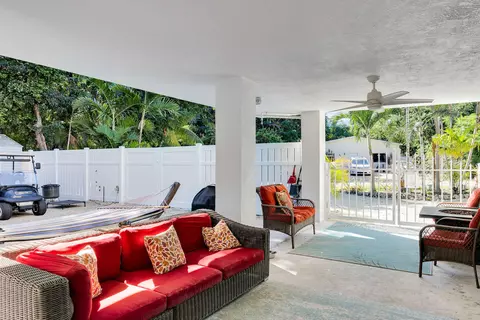 Exterior - 593 Bonito Ave, Key Largo, FL 33037 photo 19 of 21