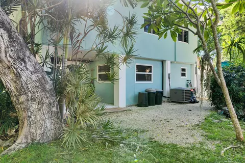 Exterior - 593 Bonito Ave, Key Largo, FL 33037 photo 17 of 21