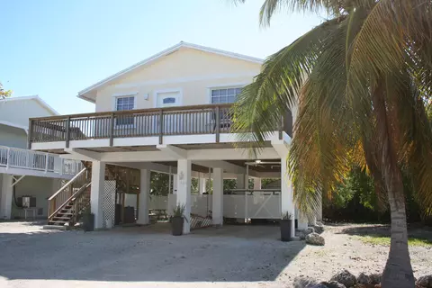 150 Peace Ave, Tavernier, FL 33070