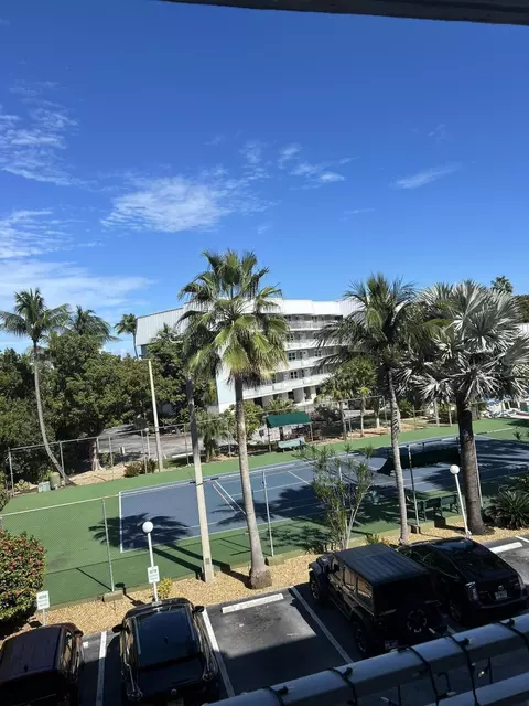 1901 S Roosevelt Blvd #209W, Key West, FL 33040