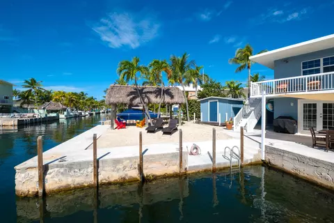 Exterior - 1202 Mockingbird Rd, Key Largo, FL 33037 photo 9 of 13