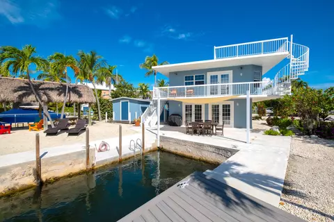 Exterior - 1202 Mockingbird Rd, Key Largo, FL 33037 photo 8 of 13