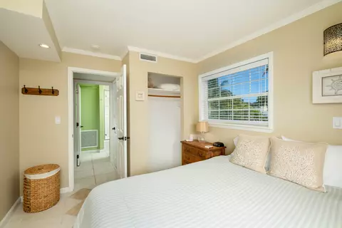 Bedroom - 1202 Mockingbird Rd, Key Largo, FL 33037 photo 2 of 5
