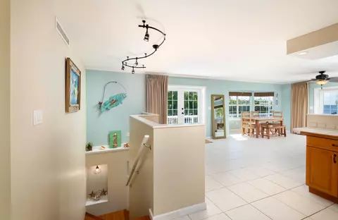 Entry Way - 1202 Mockingbird Rd, Key Largo, FL 33037 photo 2 of 2