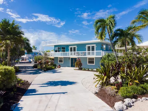 Exterior - 1202 Mockingbird Rd, Key Largo, FL 33037 photo 2 of 13