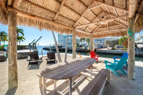 Exterior - 1202 Mockingbird Rd, Key Largo, FL 33037 photo 5 of 13