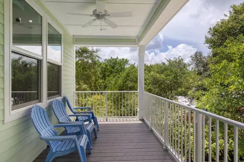 Exterior - 31349 Avenue C, Big Pine Key, FL 33043 photo 5 of 9