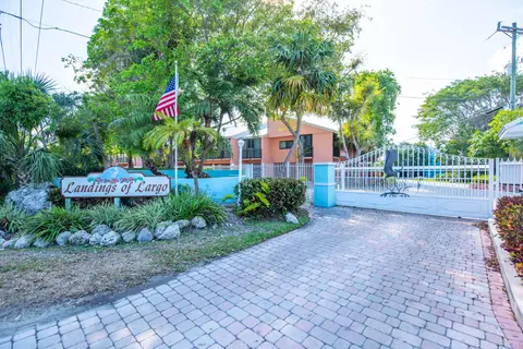 9867 Leeward Ave, Key Largo, FL 33037