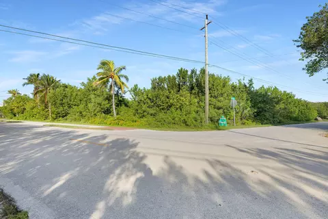 300 Coco Plum Dr, Marathon, FL 33050 photo 16