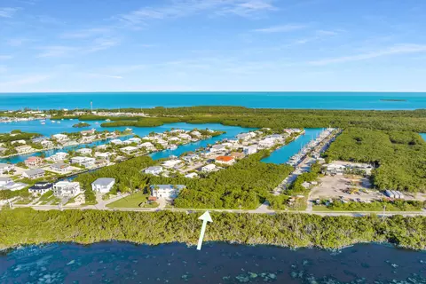 300 Coco Plum Dr, Marathon, FL 33050 photo 8
