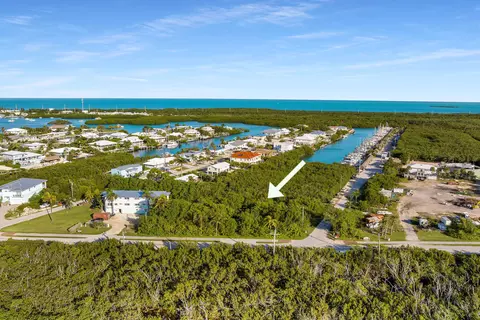 300 Coco Plum Dr, Marathon, FL 33050 photo 14