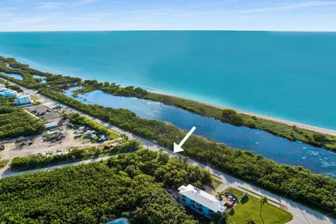 300 Coco Plum Dr, Marathon, FL 33050 photo 2