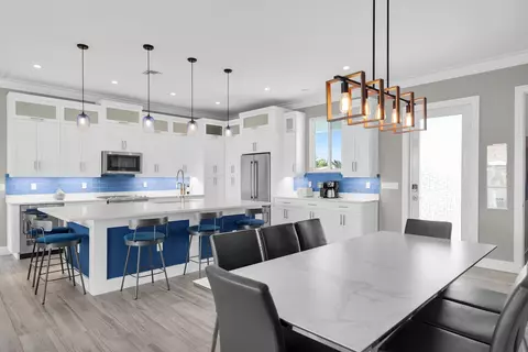 Dining - 207 E Bruce Ct, Marathon, FL 33050 photo 1 of 1