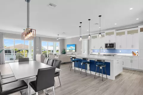 Kitchen - 207 E Bruce Ct, Marathon, FL 33050 photo 2 of 8