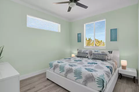 Bedroom - 207 E Bruce Ct, Marathon, FL 33050 photo 8 of 10