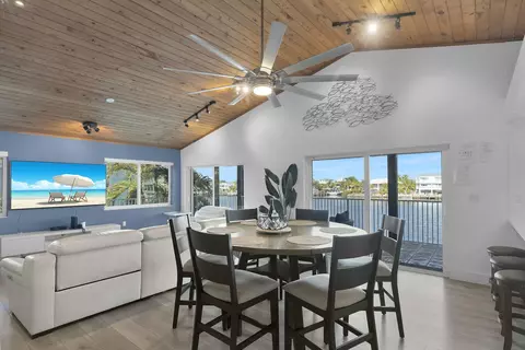 Dining - 123 W Bruce Ct, Marathon, FL 33050 photo 1 of 4