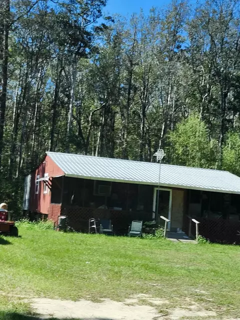 402 Smokehouse Lake Rd, Other, FL 00000