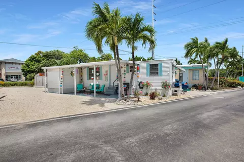 6099 Overseas Hwy #4W, Marathon, FL 33050