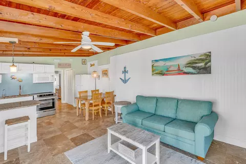 Living - 471 9th St #KEY colony, Key Colony Beach, FL 33051 photo 2 of 3
