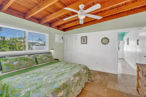 Bedroom - 471 9th St #KEY colony, Key Colony Beach, FL 33051 photo 1 of 3