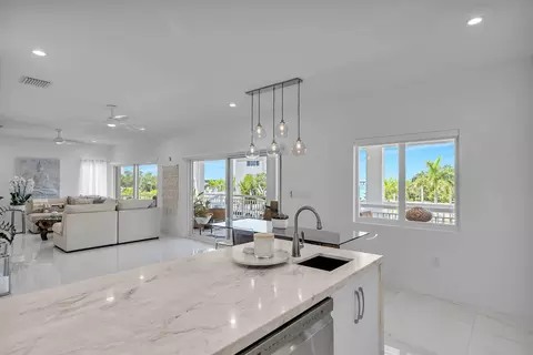 Kitchen - 455 Big Pine Rd, Key Largo, FL 33037 photo 3 of 8