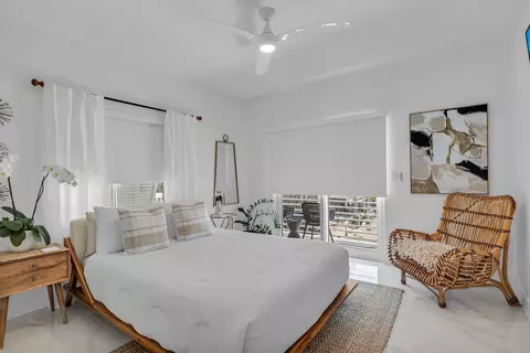Bedroom - 455 Big Pine Rd, Key Largo, FL 33037 photo 1 of 10