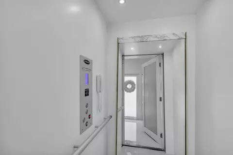 Entry Way - 455 Big Pine Rd, Key Largo, FL 33037 photo 5 of 5