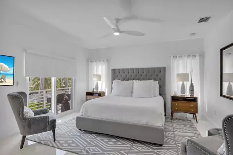 Bedroom - 455 Big Pine Rd, Key Largo, FL 33037 photo 4 of 10